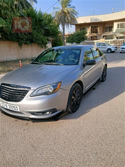 کرایسلەر 200
